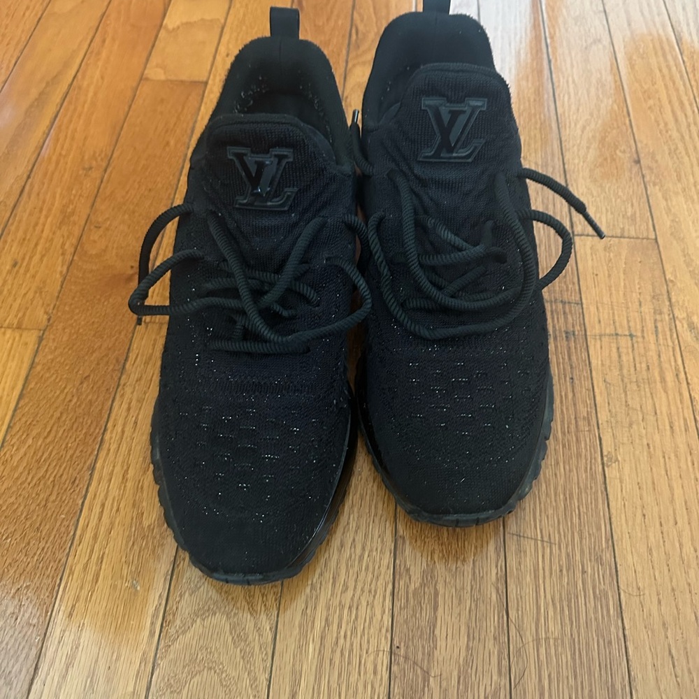 louis vuitton runner sneaks - Picture 5 of 6
